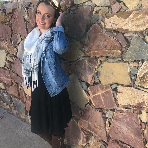 Meet your Posher, Rachel - Picture 5 of 8